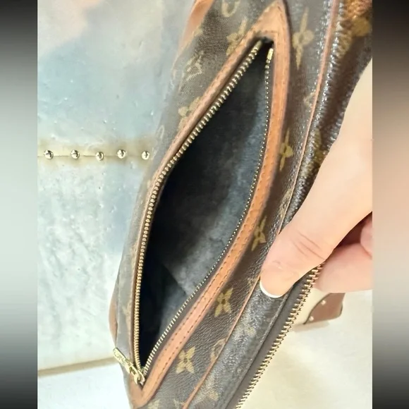 LOUIS VUITTON | PRICE FIRM💲💥
Marly Dragonne GM
Monogram Clutch /Handbag - Picture 14 of 14